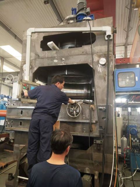 2 استقامة لفة آلة لشريط الصلب CrMo